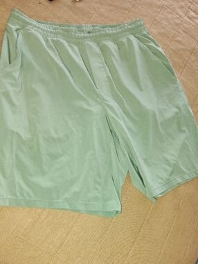 Lululemon Men Shorts